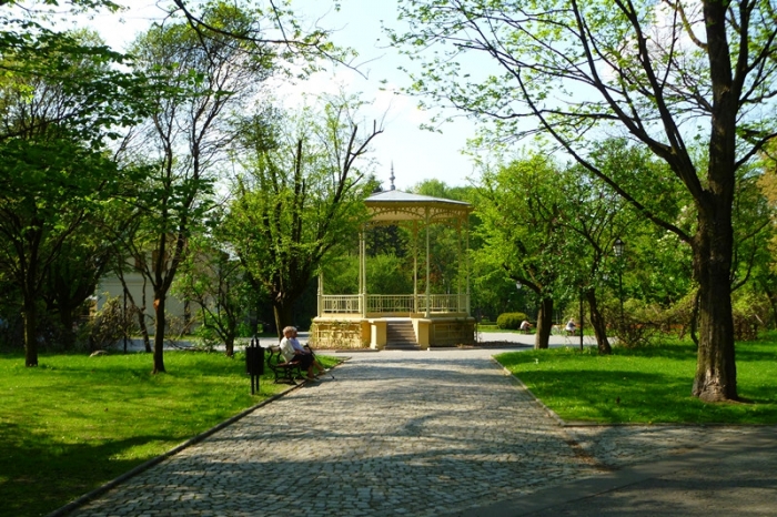 2 Park rdliska_.jpg