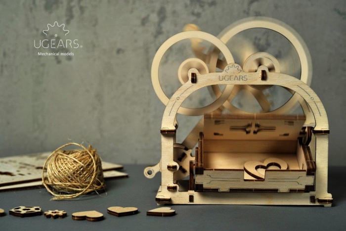 ETUI Ugears.jpg